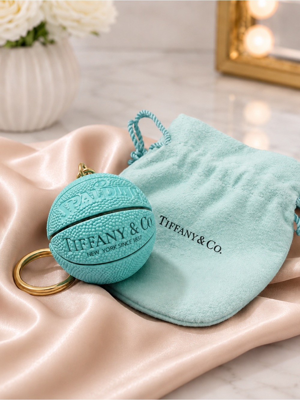 Spalding x Tiffany blue basketball keychain with Dustbag